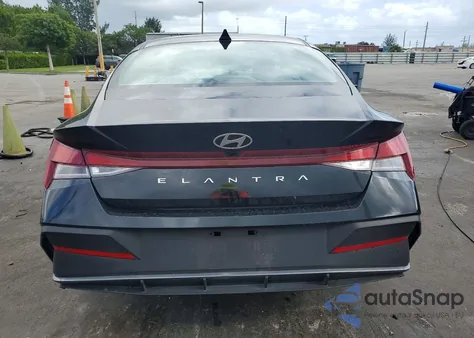 2024 Hyundai Elantra Sel z USA, uszkodzony, nr VIN KMHLM4DG6RU656916